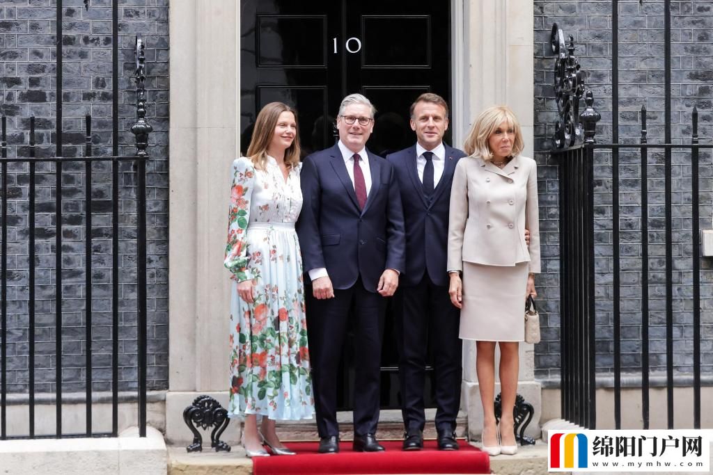 偷渡客的小船，英国政府的风浪